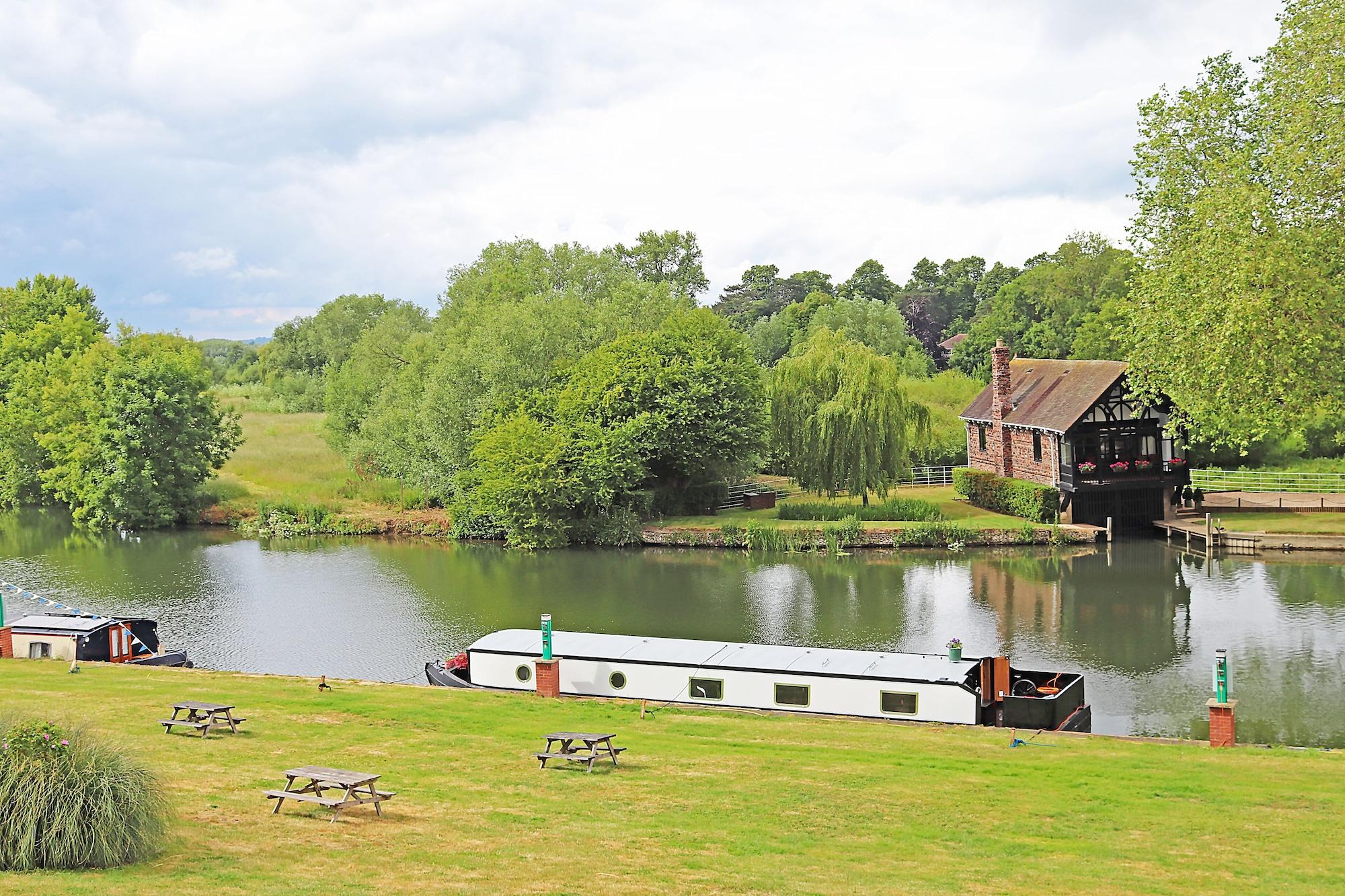 Shillingford Bridge Hotel Wallingford Esterno foto